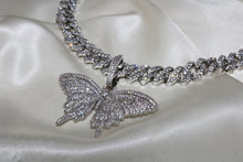 Load image into Gallery viewer, BUTTERFLY EFFECT Cuban Link Chain